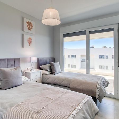 Newly Constructed 2 Bed Apartment With Sea Views Касарес Екстер'єр фото