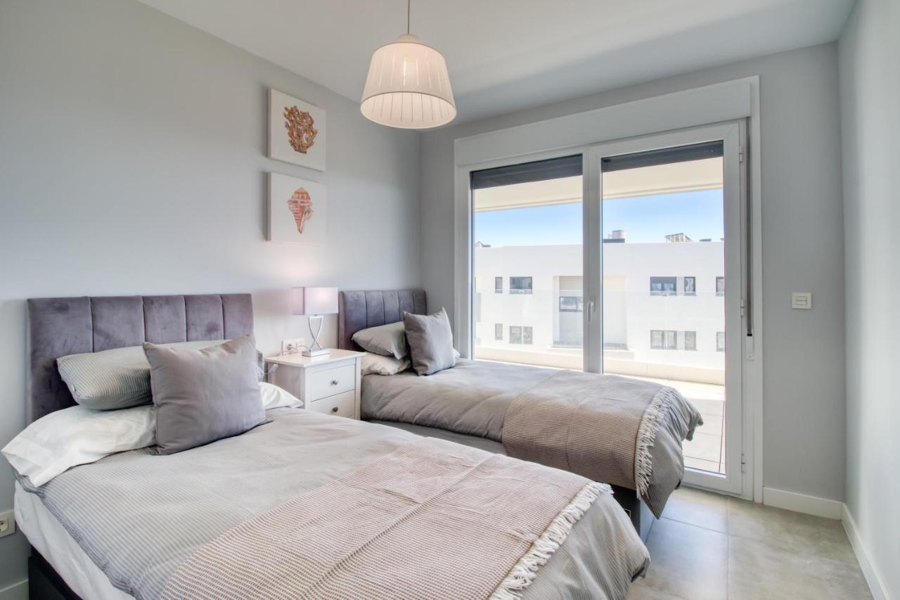 Newly Constructed 2 Bed Apartment With Sea Views Касарес Екстер'єр фото