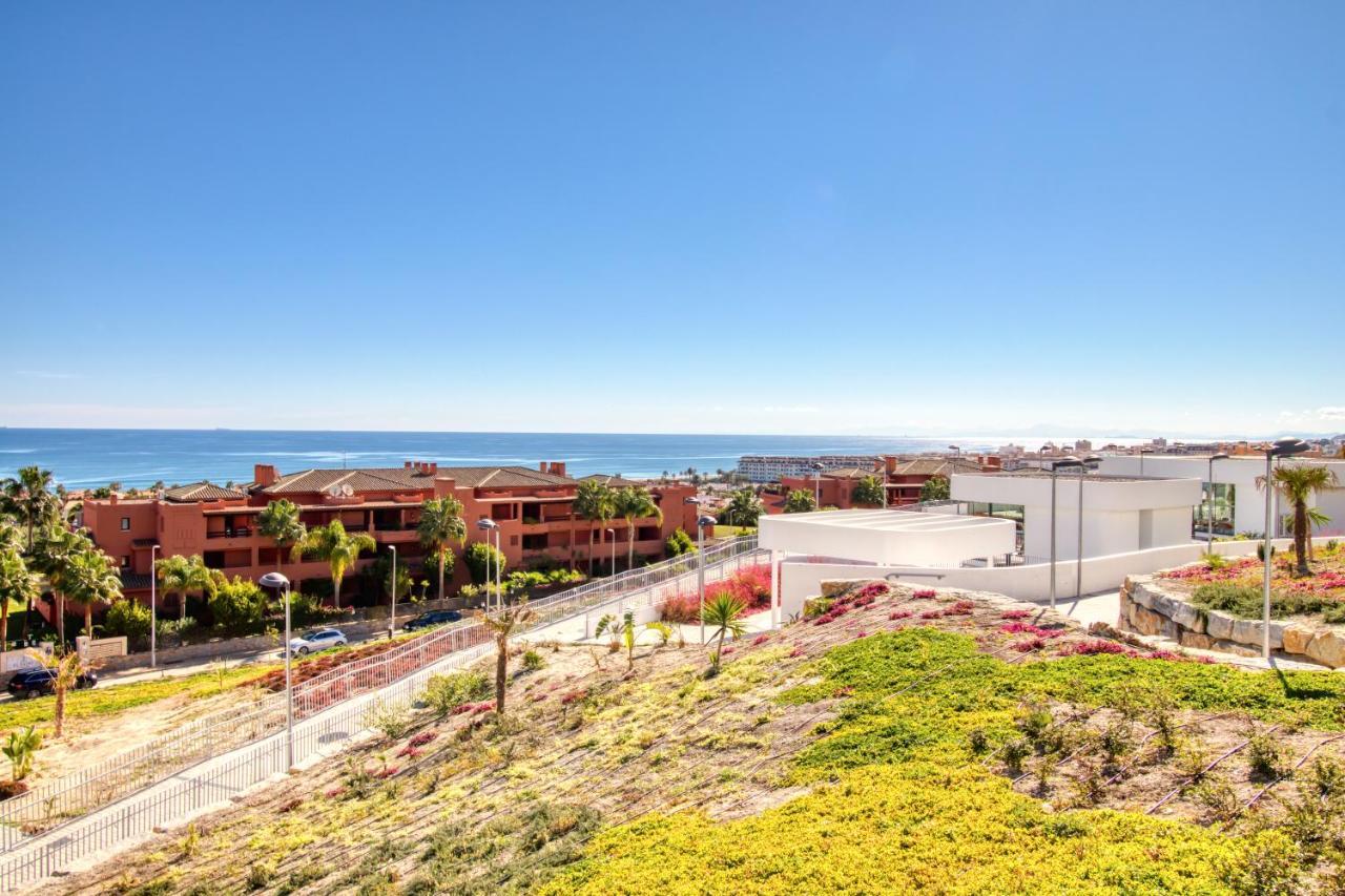 Newly Constructed 2 Bed Apartment With Sea Views Касарес Екстер'єр фото