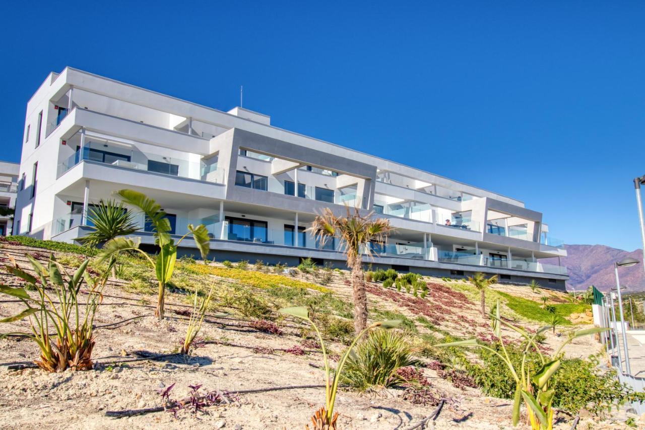 Newly Constructed 2 Bed Apartment With Sea Views Касарес Екстер'єр фото